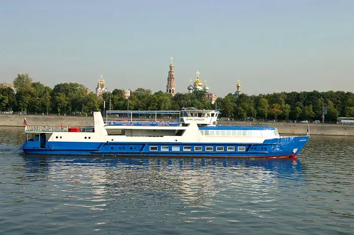 Фото теплохода