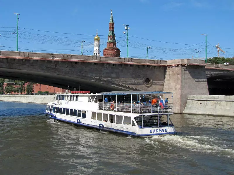 Фото теплохода